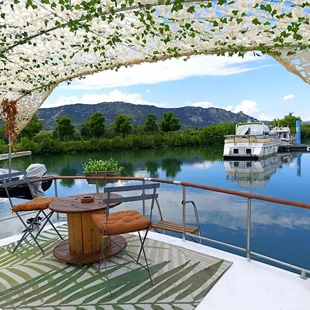 Evasion Romantique Sur Le Rhone