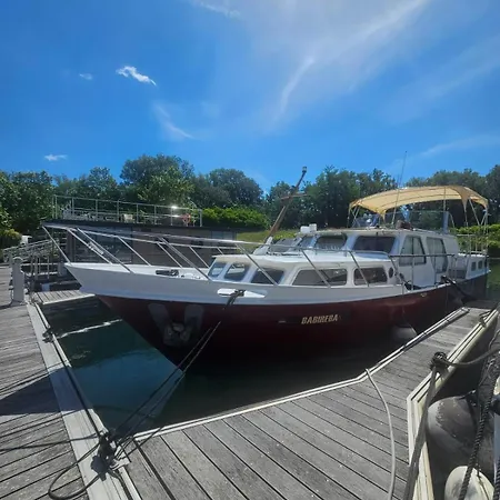 Evasion Romantique Sur Le Rhone Hotel na wodzie